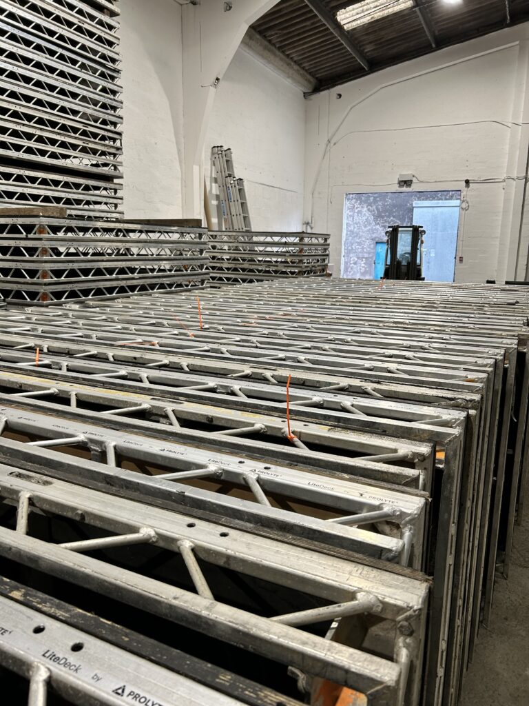 8x4 Staging maintenance in TruCru Staging Warehouse